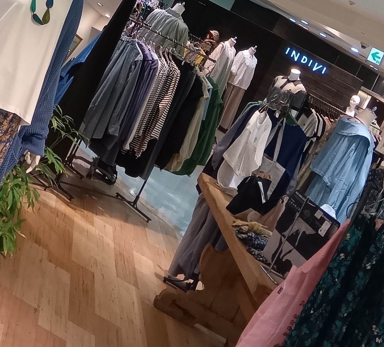 インディヴィ　京阪シティモール店