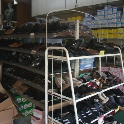 2011/02/02にまるちゃんが投稿した、林靴履物店の店内の様子の写真
