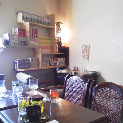 2012/03/01にハリちゃんが投稿した、Art Gallery CAFE にんげんの店内の様子の写真