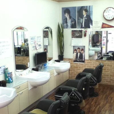 2012/04/27に書道教室　ふたばの凜が投稿した、タナベ理容院の店内の様子の写真
