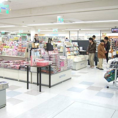 2013/01/03にモリモリが投稿した、三洋堂書店鳥居松店の店内の様子の写真