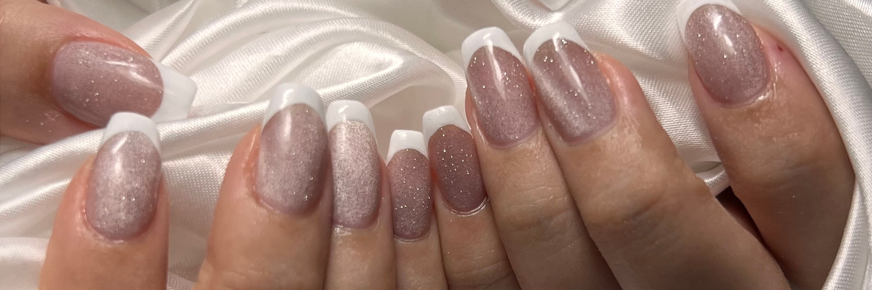 private nail lys
