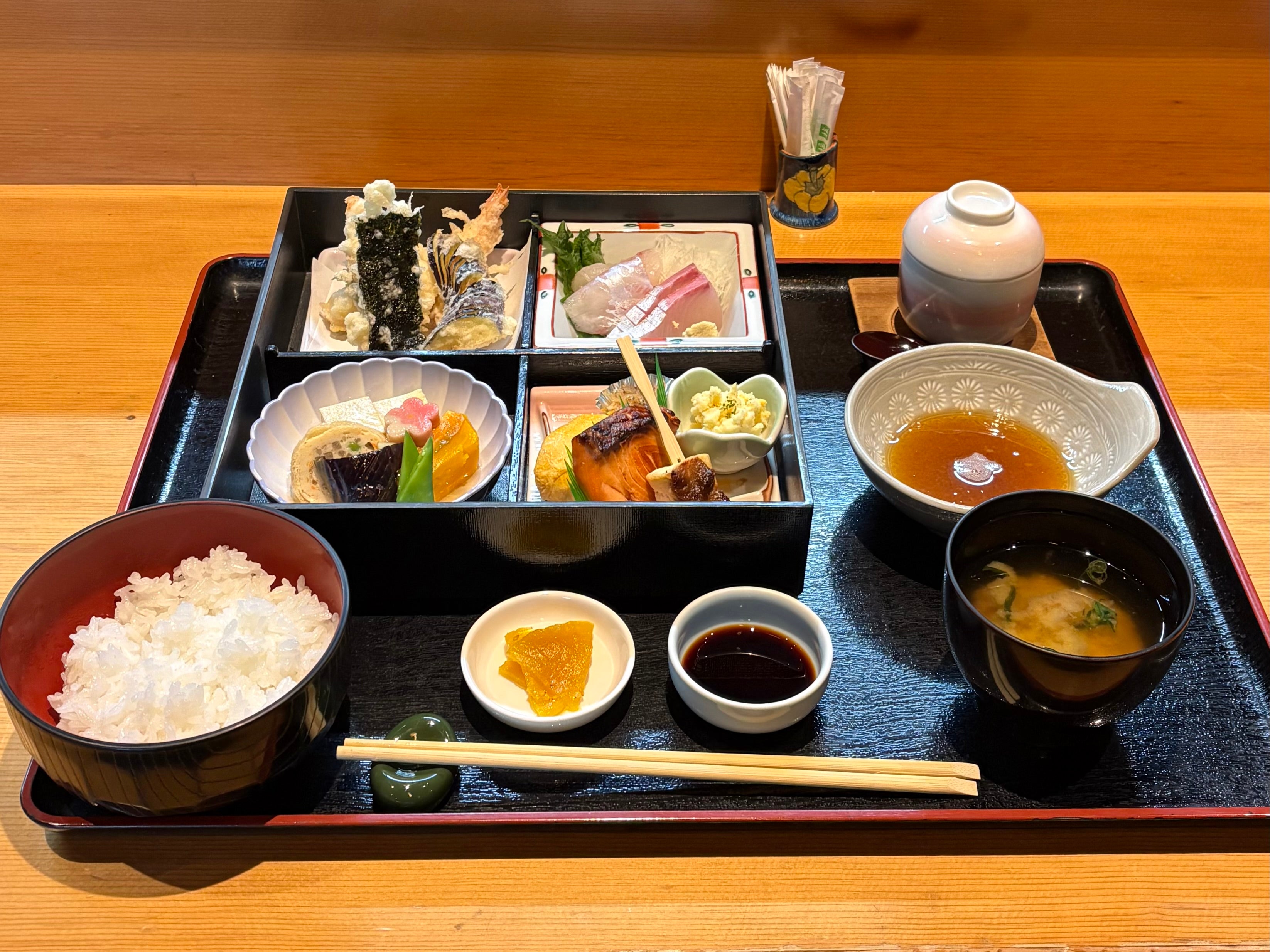 佳味光月の松花堂弁当の写真
