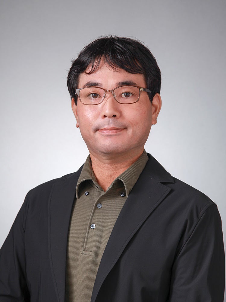 株式会社　ハウスクリーニング日高 - 西川伸明
