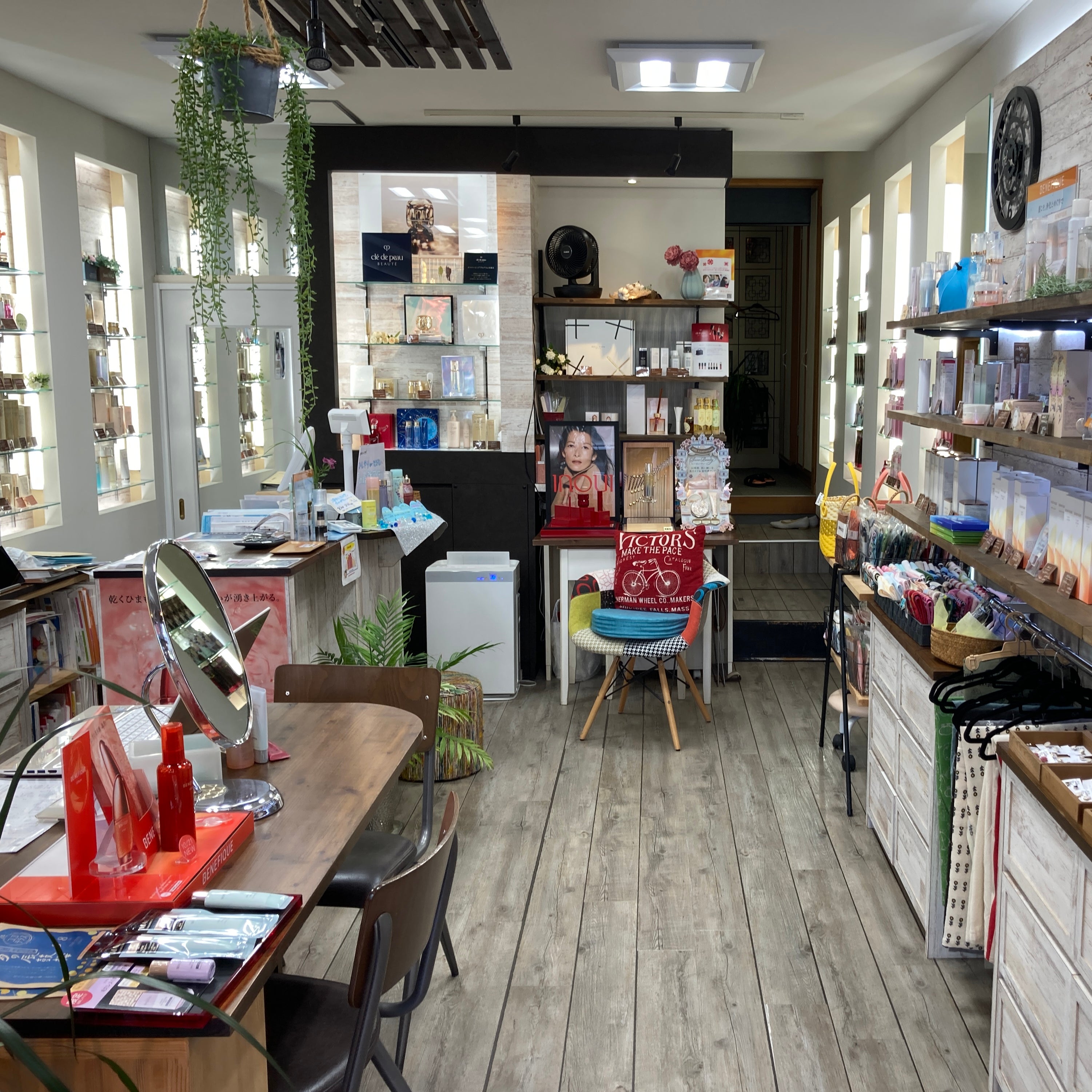 なかがわ化粧品店_2枚目