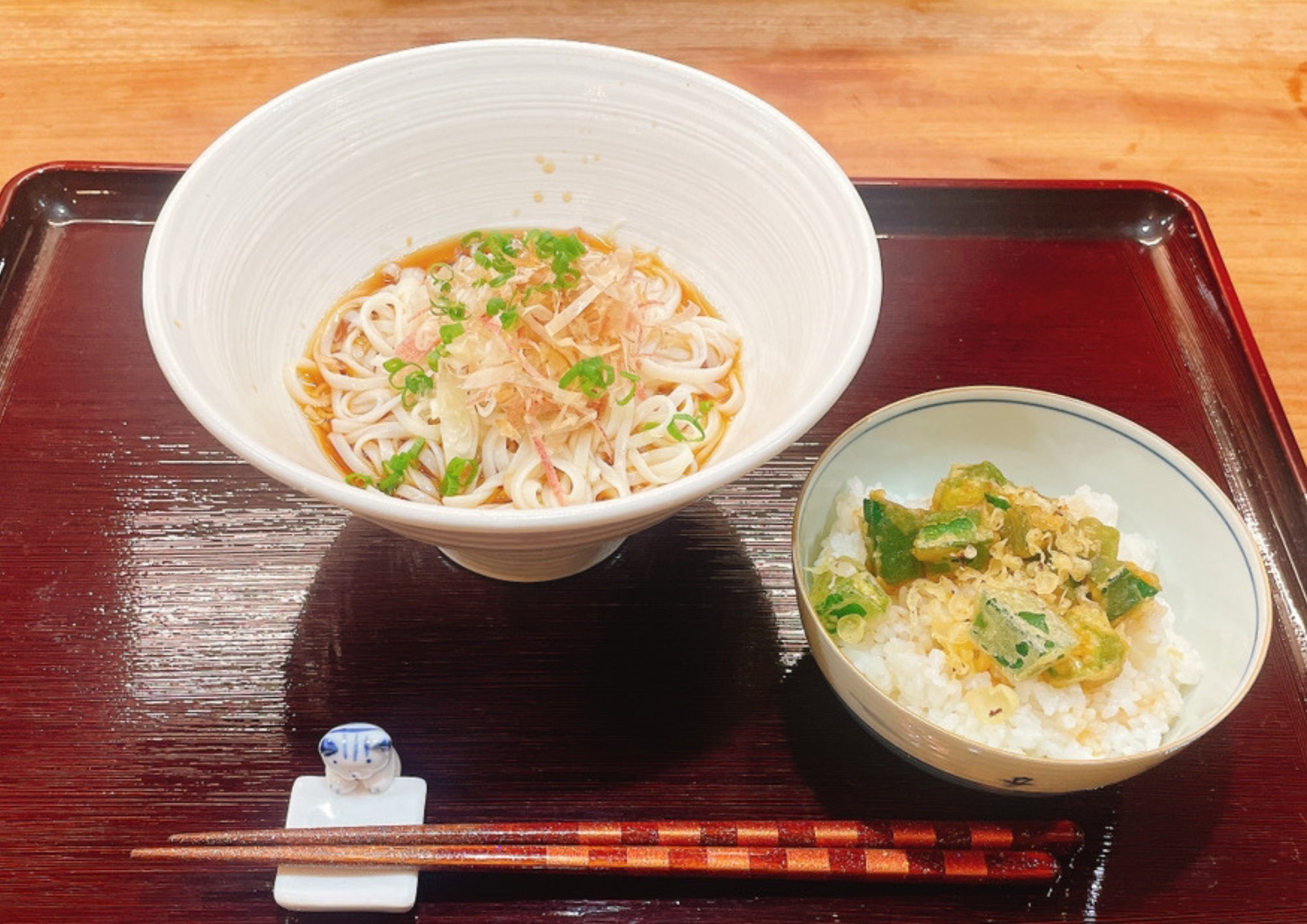酒処　大の稲庭うどんセットの写真