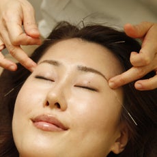 松鶴堂鍼灸院の美容鍼にかっさを組み合わせることも可能ですの写真