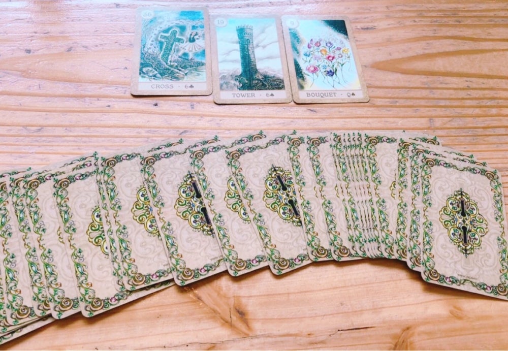 aifiriaアイフィリアのカード占いの写真