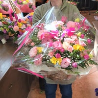 花国湘南台店のお花いっぱい笑顔のアレンジメントの写真