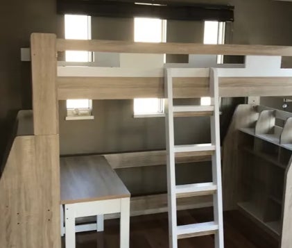 便利屋ダイナミックの家具組み立て・修理の写真