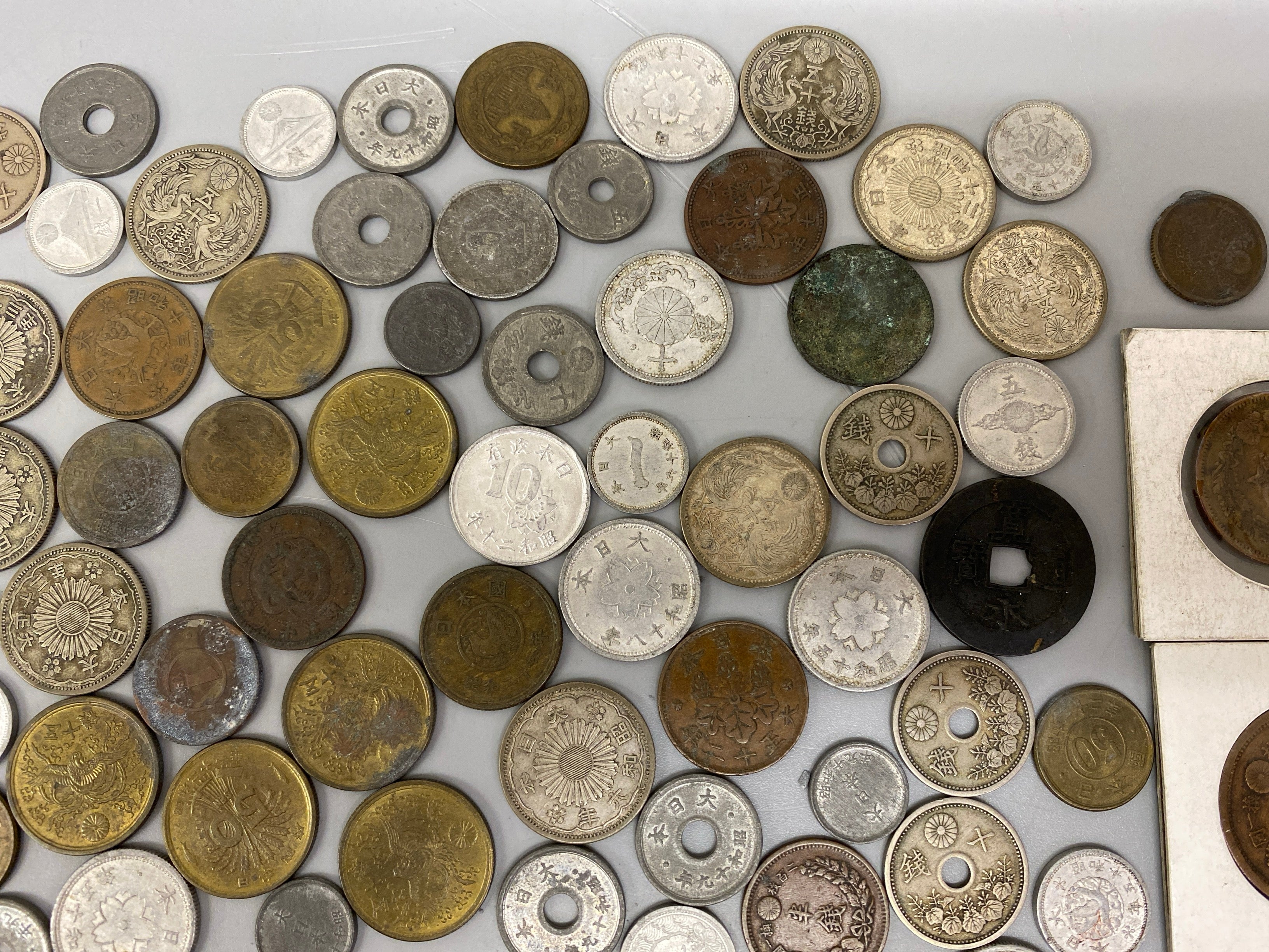 リユースkohanaの古銭・記念硬貨・切手の出張買取の写真