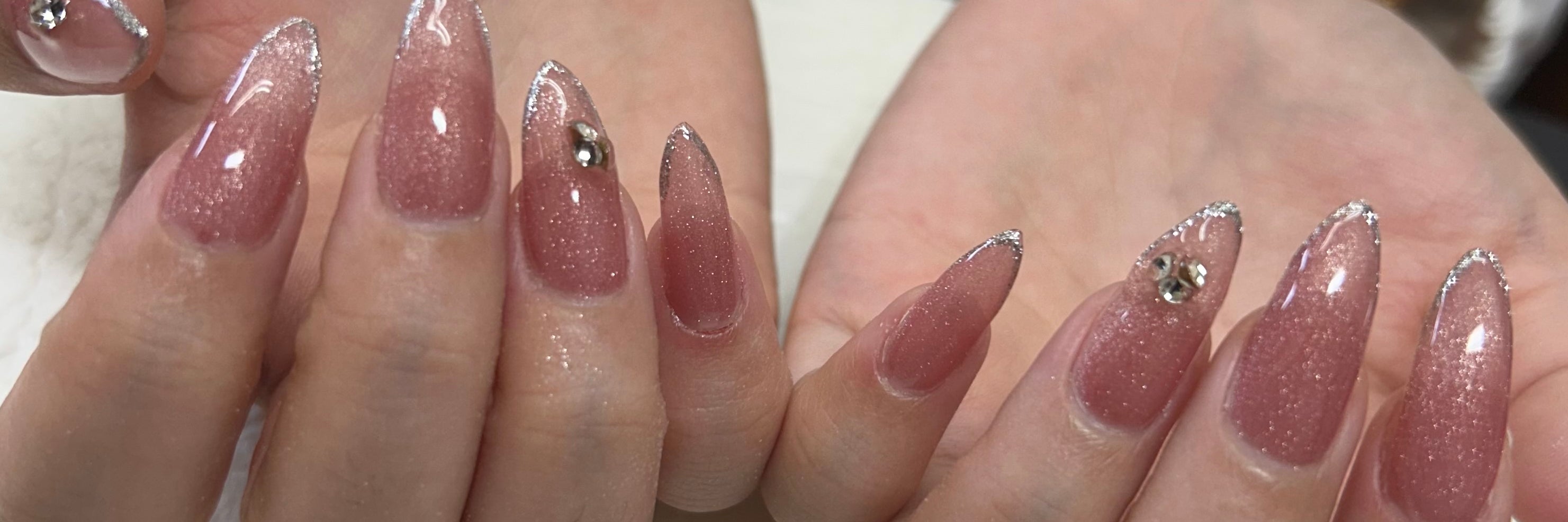 Nails4U