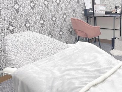 T.h.r.e.e.の初めてのエステや毎月のメンテナスケアに♪　ベーシックフェイシャルの写真