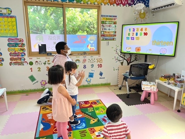 Zoom Kids Academyのサタデークラス（幼稚園・小学生対象　土曜日の9時半～11時時半の2時間・9時半～13時半の4時間レッスン）の写真