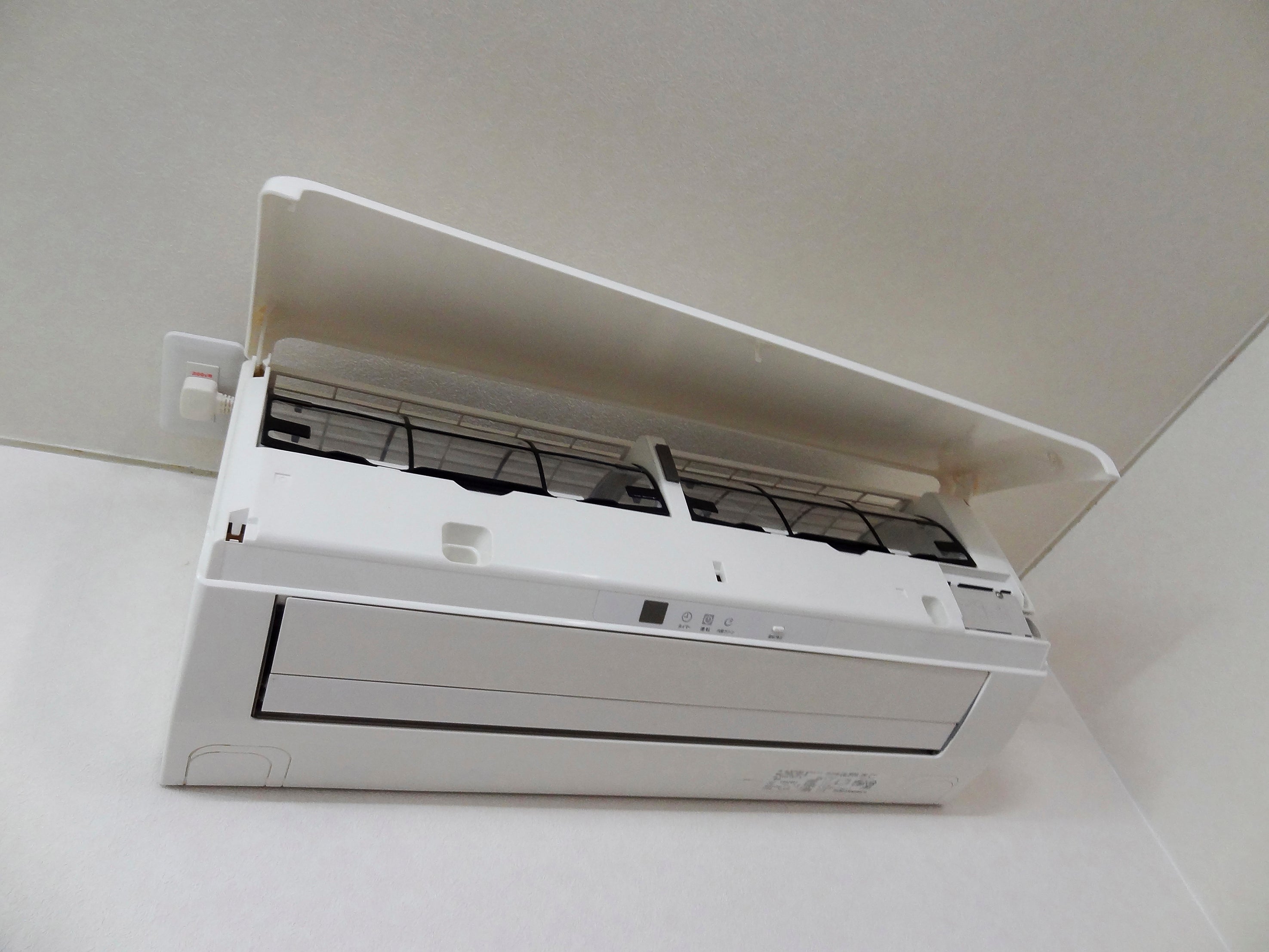 PrimeBuildの壁掛けエアコンクリーニングの写真