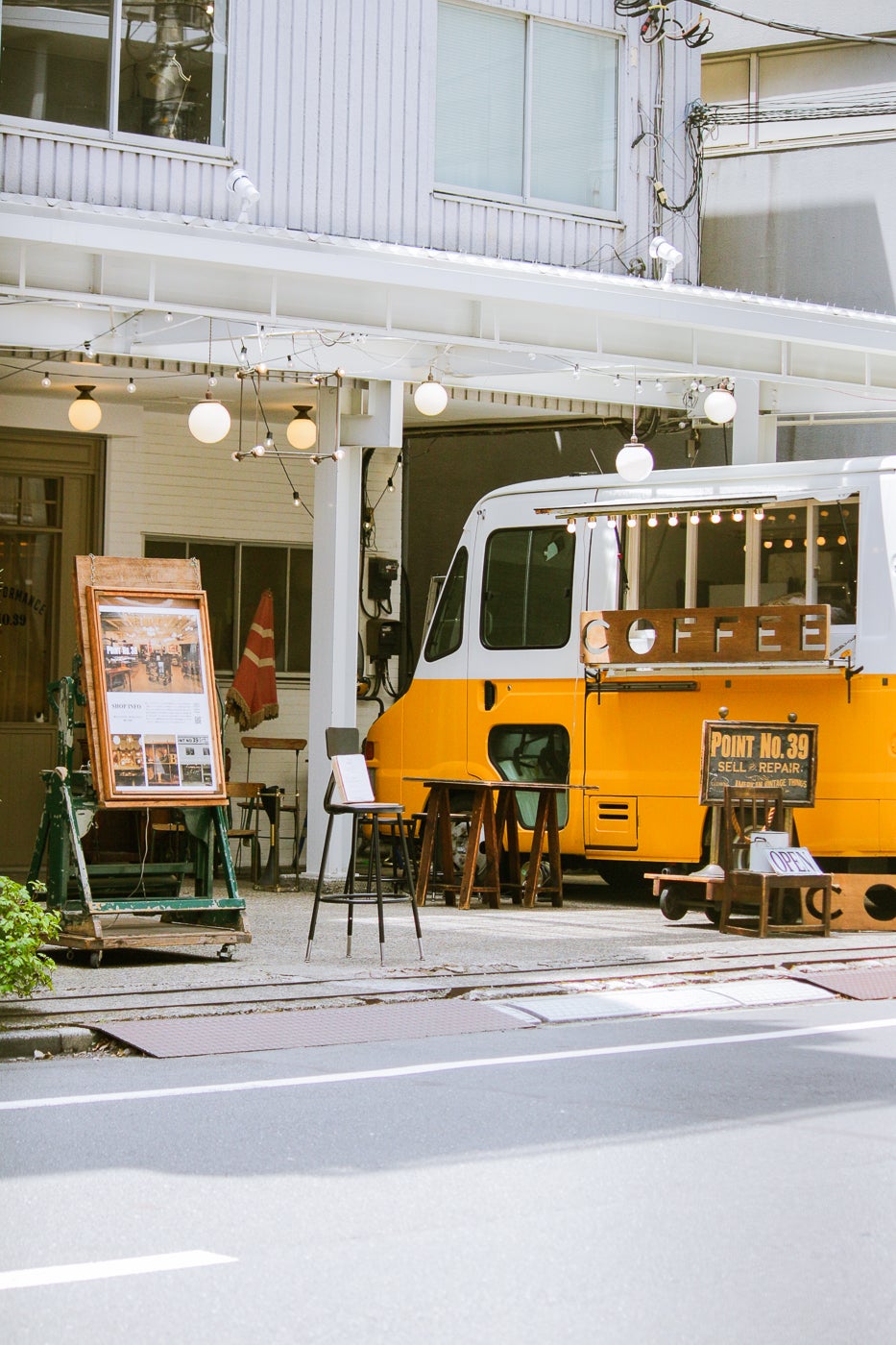 2026年10月8日(木)SUNAO COFFEEは11時～17時でオープンしていますの写真