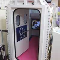 浅川接骨院の高気圧・高濃度酸素カプセルBOX（２人での利用可能）の写真