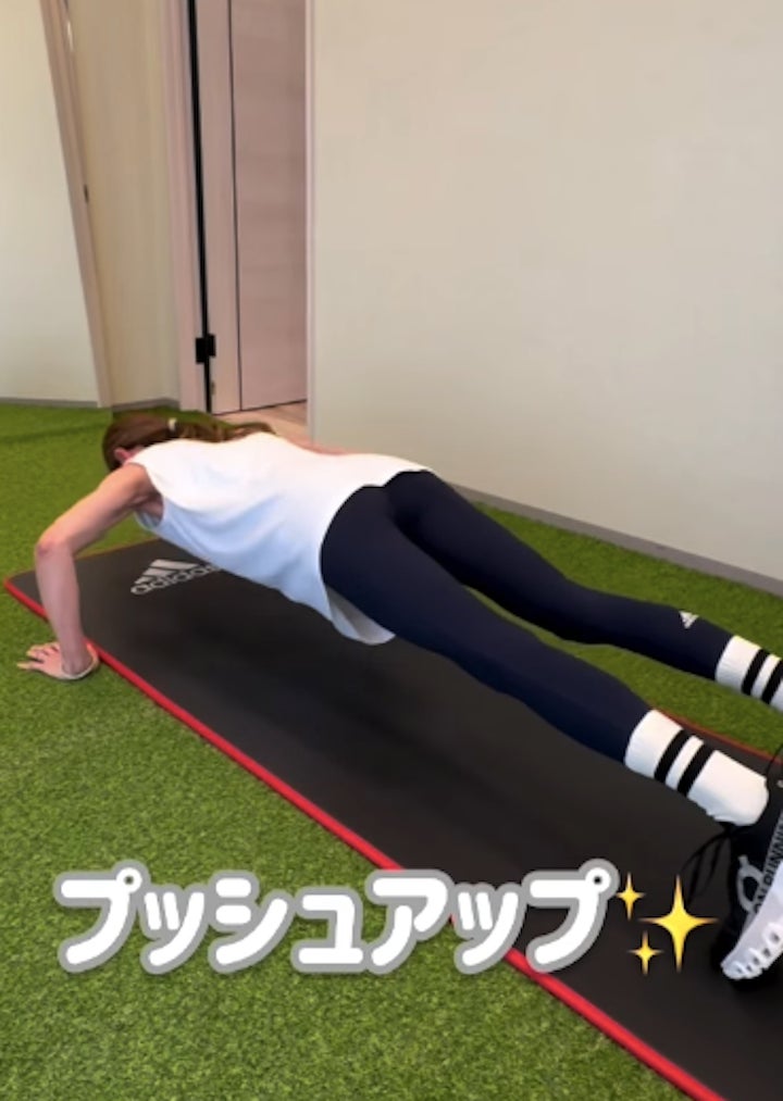 綺麗なプッシュアップを習得するの写真