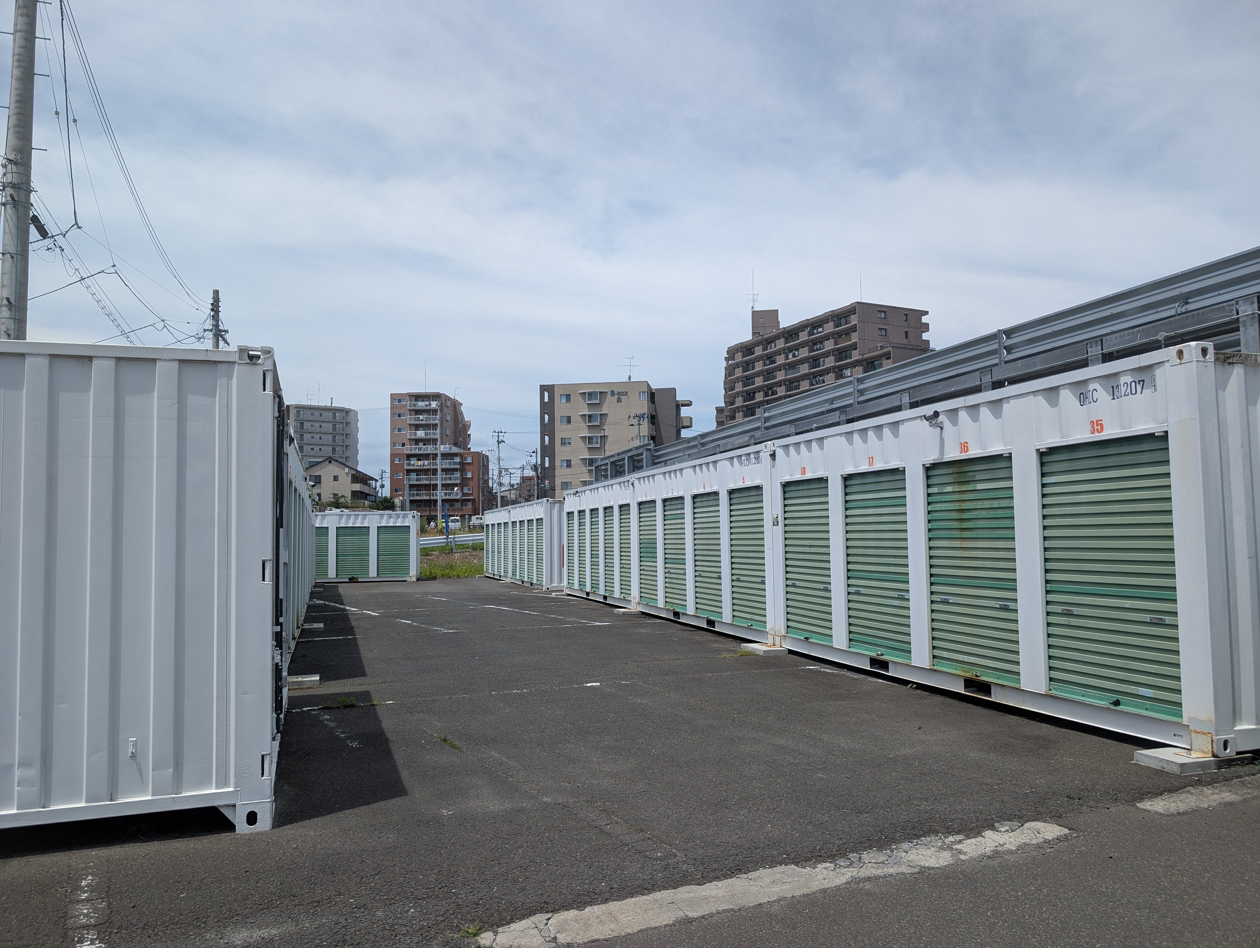 合同会社 JOINTSPACEのJOINTSPACE 市名坂ヤードの写真