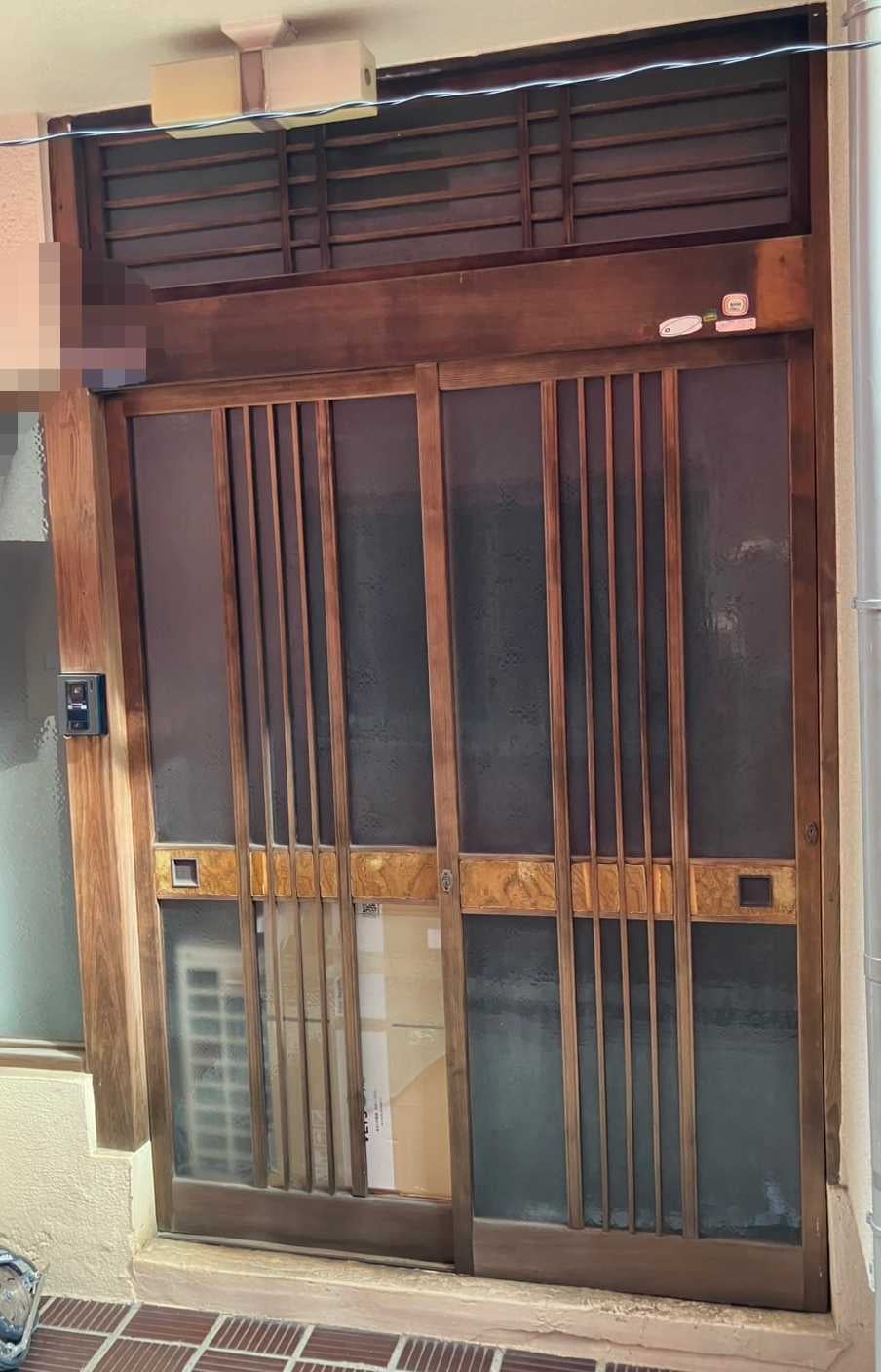 木製引き戸をアルミ門扉に交換！1日でスッキリ安全な外構に【住吉区】の写真