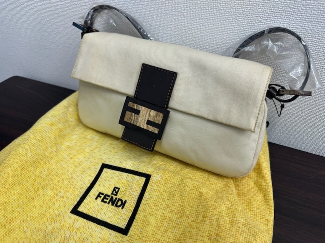 フェンディ マンマバケットなどのショルダーバッグのお買取についての写真