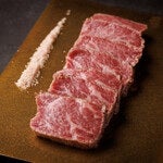 焼肉とみひさ茅場町店の特撰　和牛たたきの写真