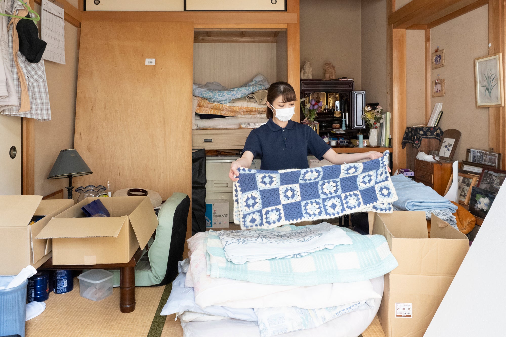 女性のお客様やご高齢の方にも安心の女性スタッフ対応の写真