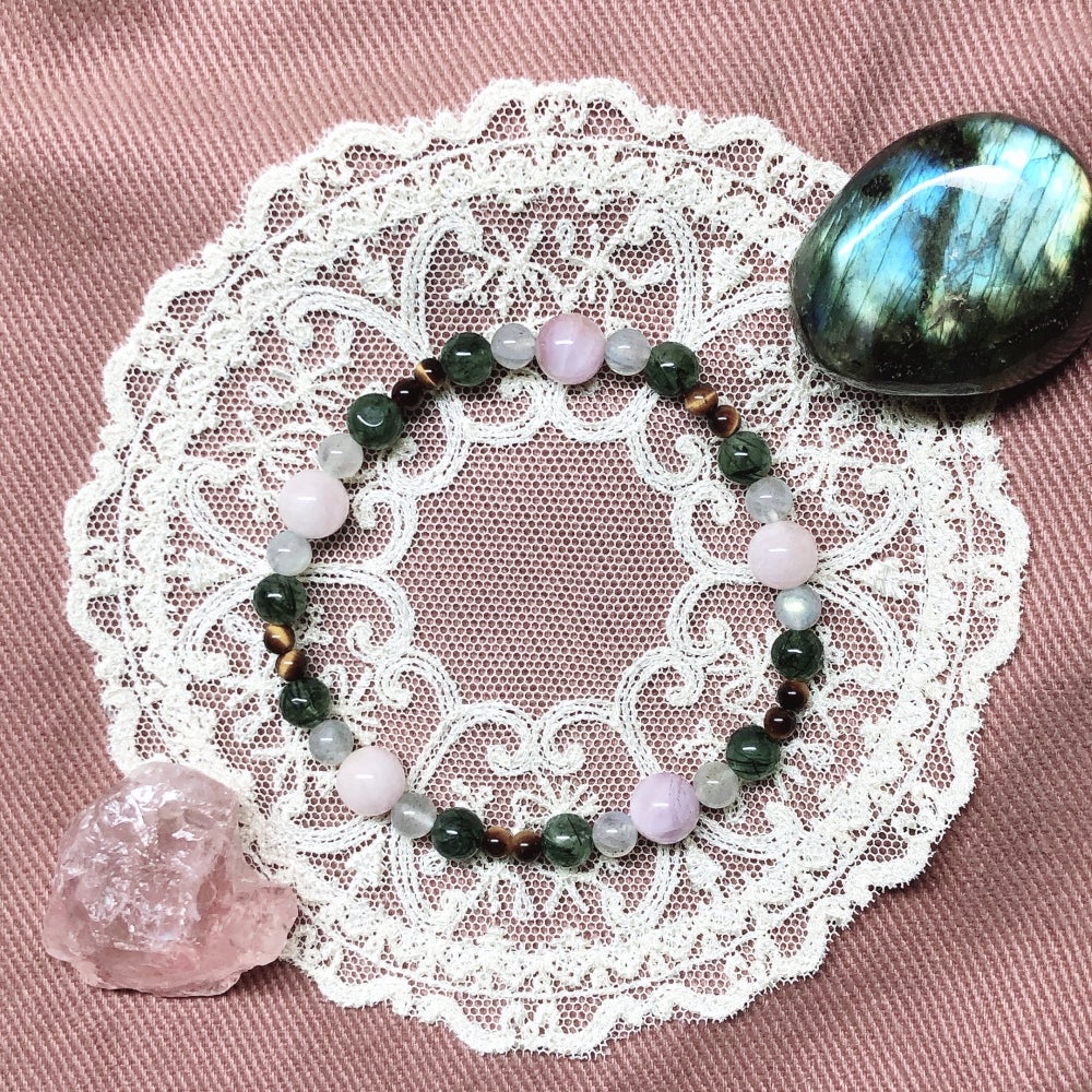 Minekのオーダーメイドのパワーストーンブレスレットの写真