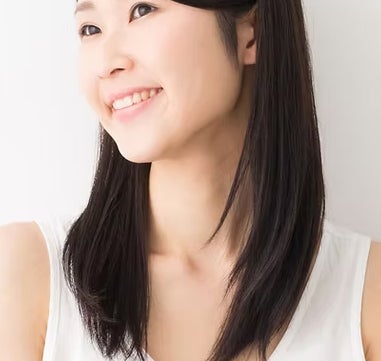 くすもと形成外科クリニック｜大阪市・眼瞼下垂・フェイスリフト・傷跡・しわ・たるみ・脂肪注入・美容外科の切開フェイスリフト・切開ネックリフト:顔の形の若返りが期待できますの写真