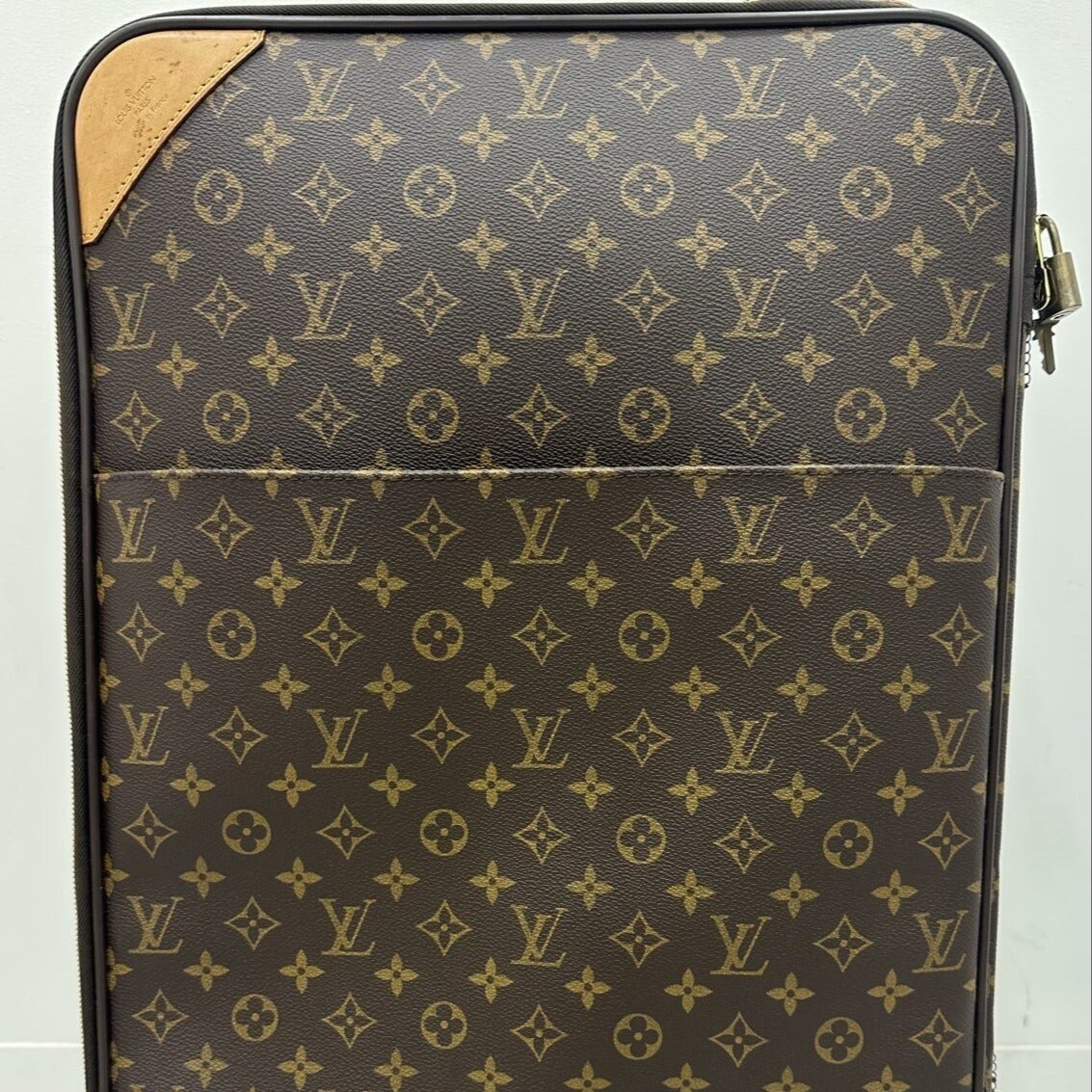 【直方エリア】Louis Vuittonペガス モノグラム キャリーバッグをお買取り✨の写真