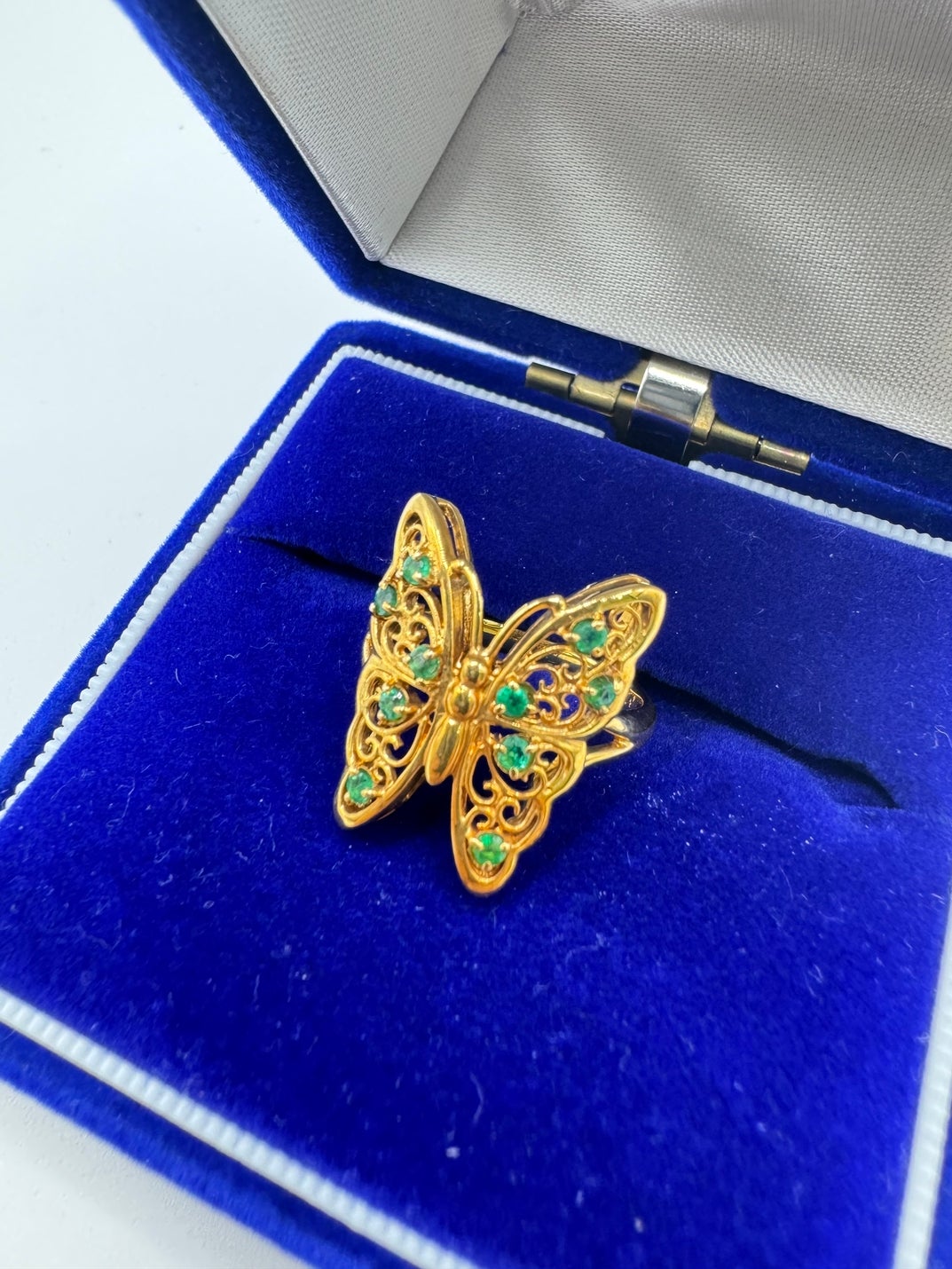 K18 エメラルド 蝶デザインリングをお買取りしました💍の写真