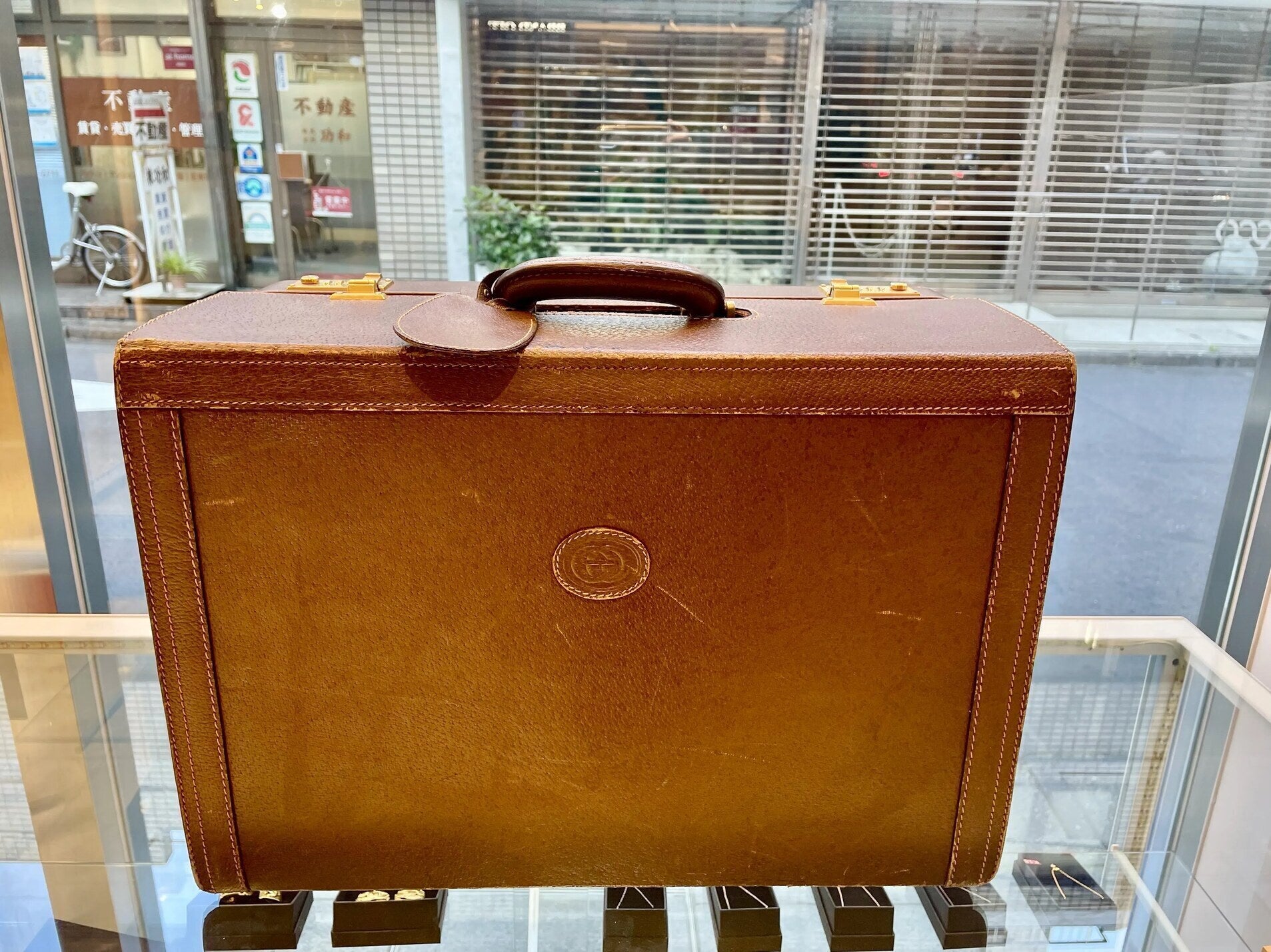 ✨買取速報！！！ヴィンテージ GUCCI トランクをお買取りいたしました✨の写真