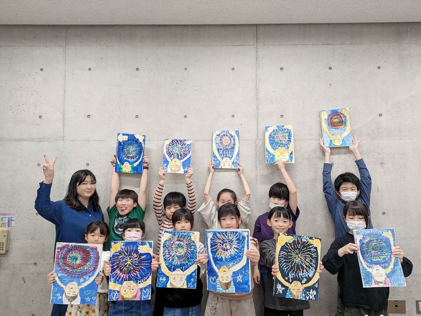 キッズ絵画アート教室の基礎Zoomクラスの写真