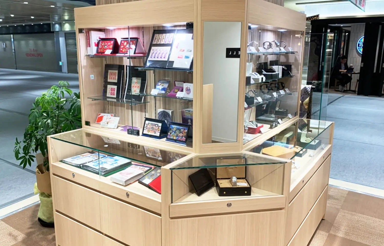 バイセル 名古屋栄セントラルパーク店の紹介写真_1枚目