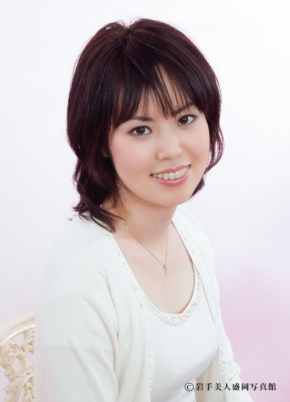 盛岡フォトスタジオの【岩手美人盛岡写真館】女性の美しさを撮影する写真家が撮影します。プロフィール写真・婚活プロフィール写真・起業女子プロフィール写真・オーディション写真撮影は、お任せください。の写真