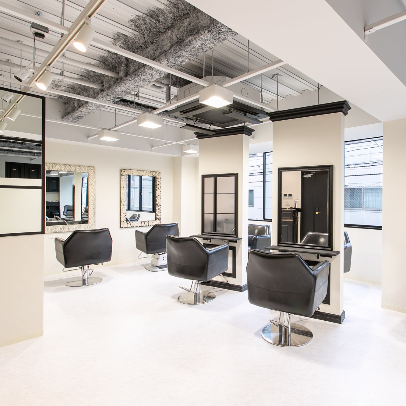 BONDZSALON 麻布十番店（English speaking hair salon）_1枚目