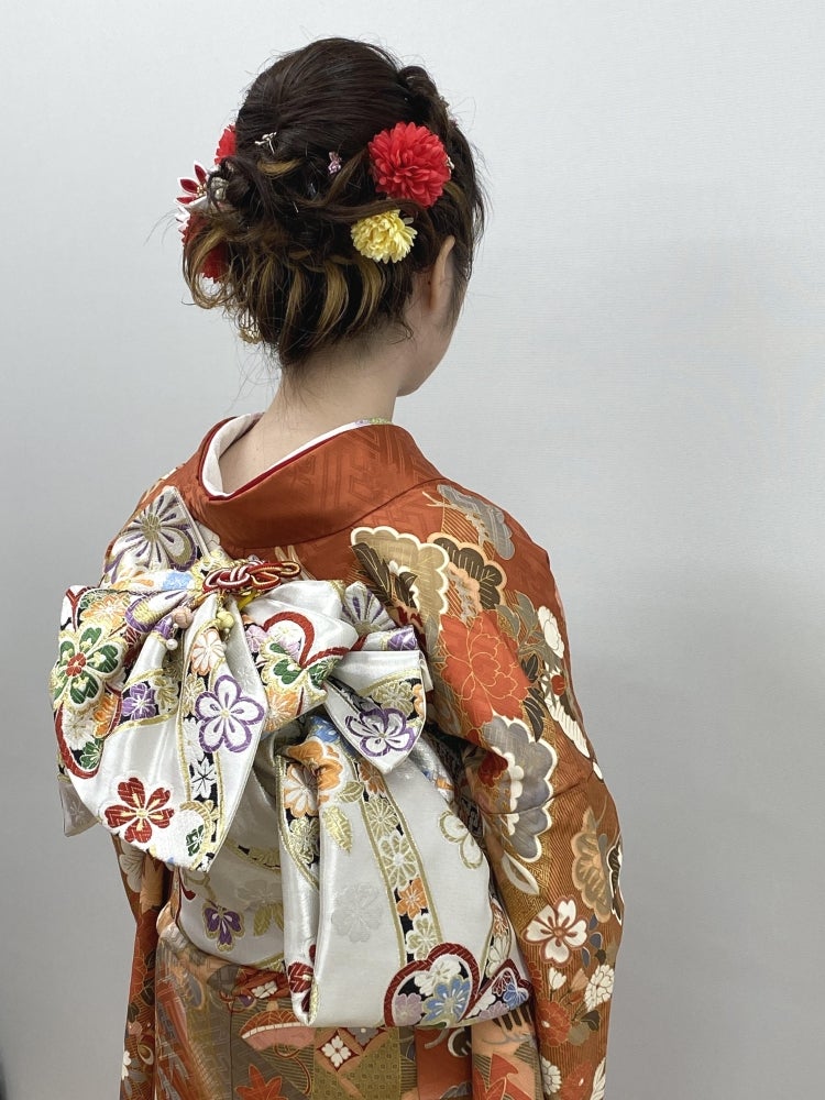 絹美容室のヘアセットの写真