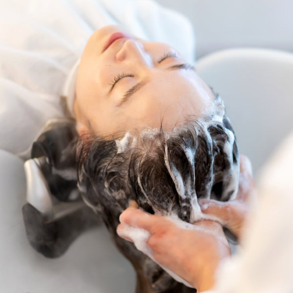 ヘッドヘアスパサロン MADURA  のアンチエイジング育毛ケアの写真