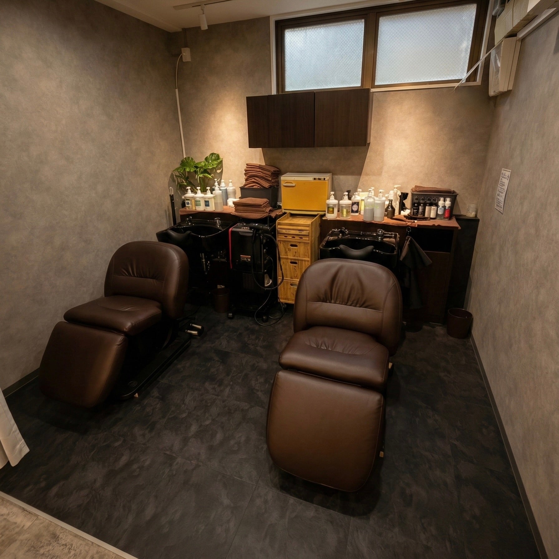 ADA Hair Salon_3枚目