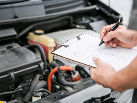 二幸自動車の整備の写真