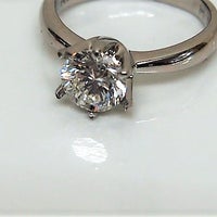 ブランド横須賀のダイヤモンドの写真