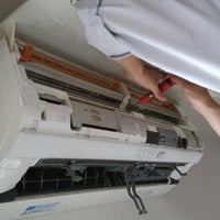 神奈川ハウスクリーニングセンター ＜出張・訪問専門＞の自動おそうじ機能搭載エアコン分解クリーニング・防カビ仕上げの写真