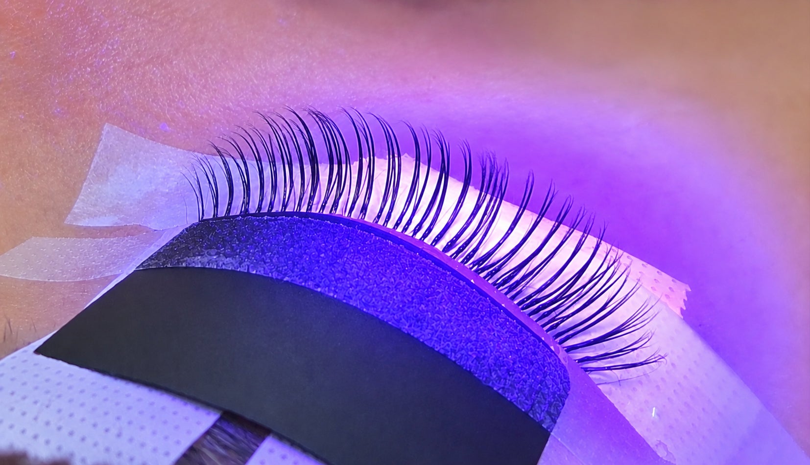 rullhair knot eyelashのLED  セーブル  150本の写真