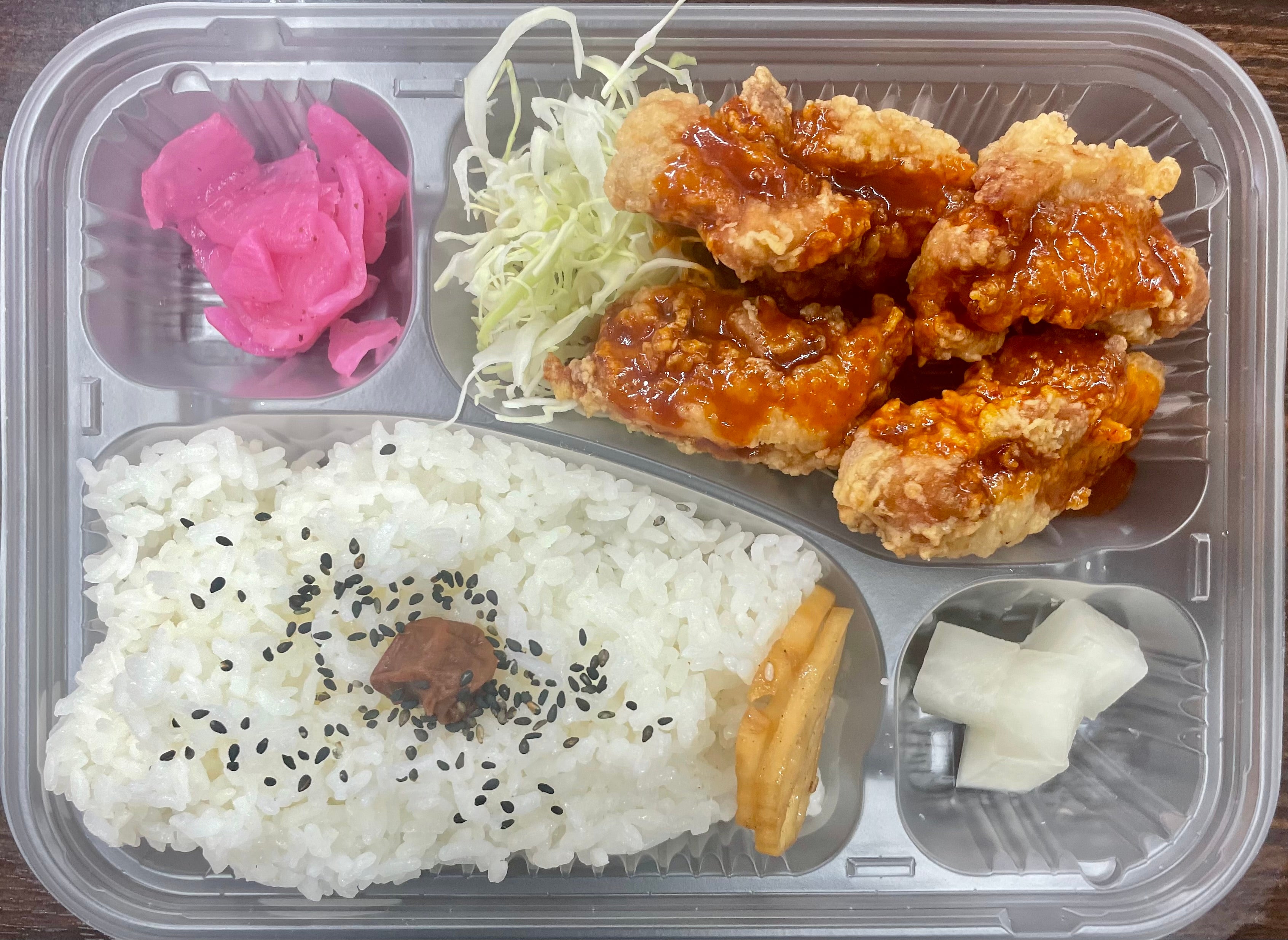 尼崎おかん家のヤンニョムチキン弁当の写真