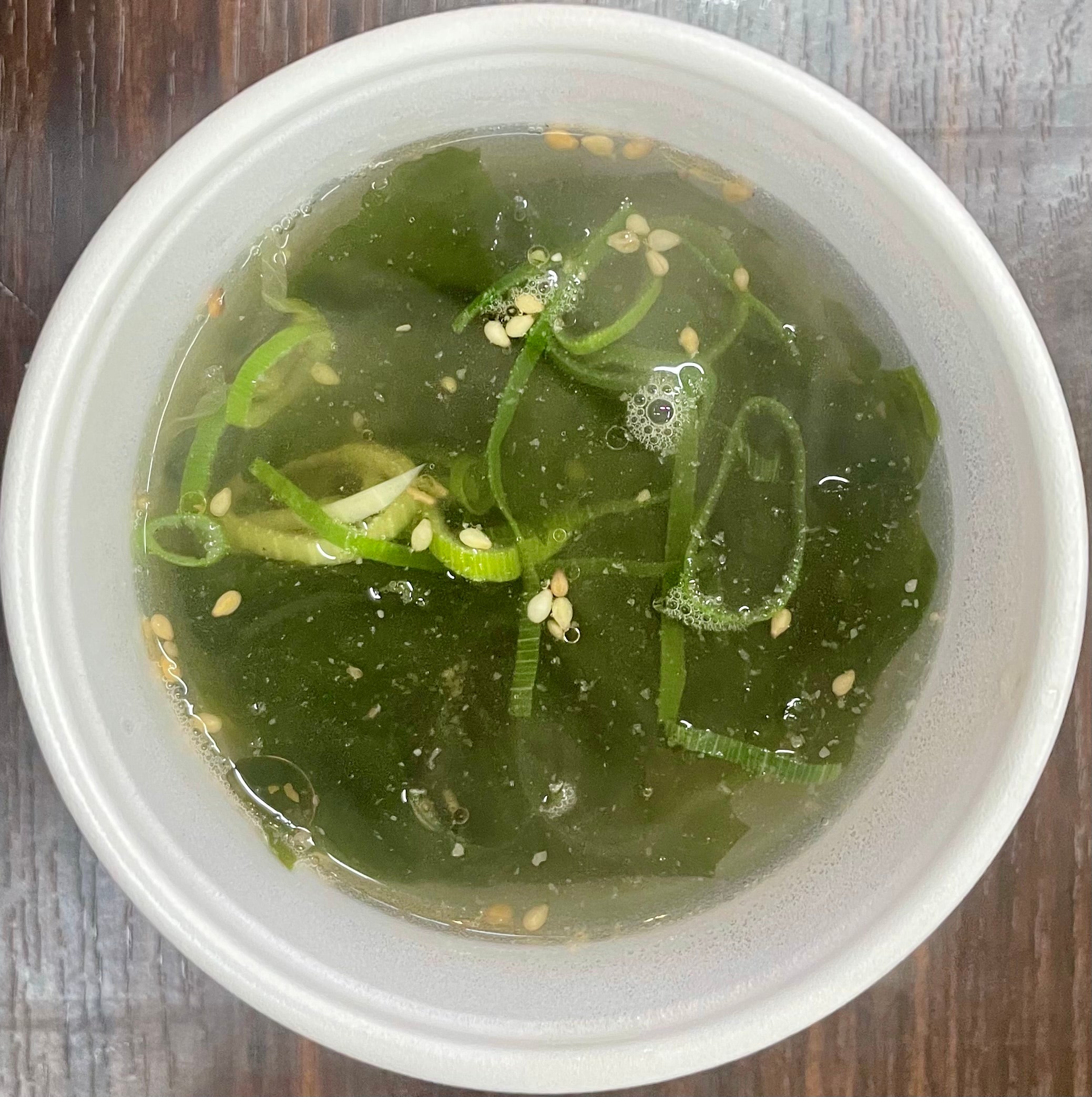 尼崎おかん家のワカメスープの写真