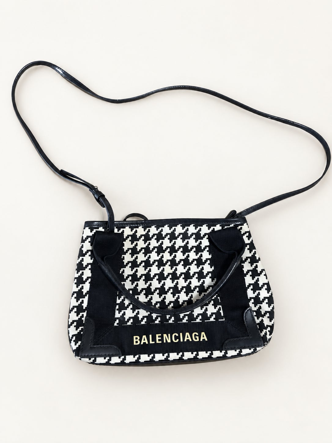 【バレンシアガ ネイビー カバス XSをお買取りしました👜✨】の写真