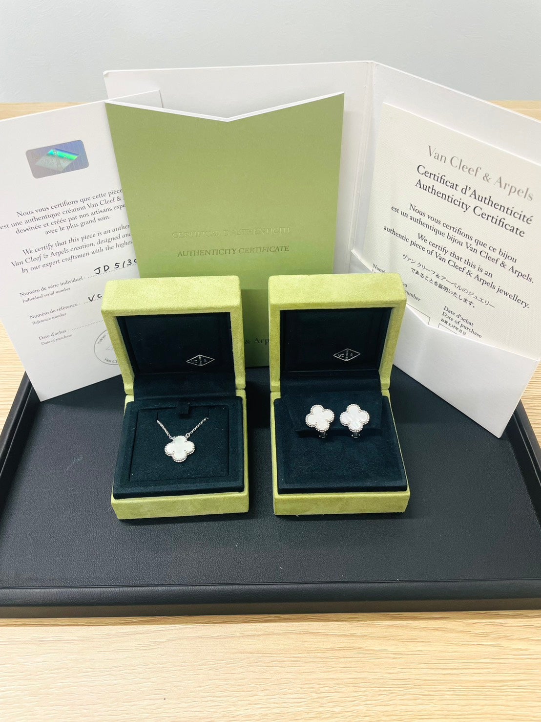 【ヴァンクリーフ＆アーペル ヴィンテージ アルハンブラをお買取りしました💎✨】の写真