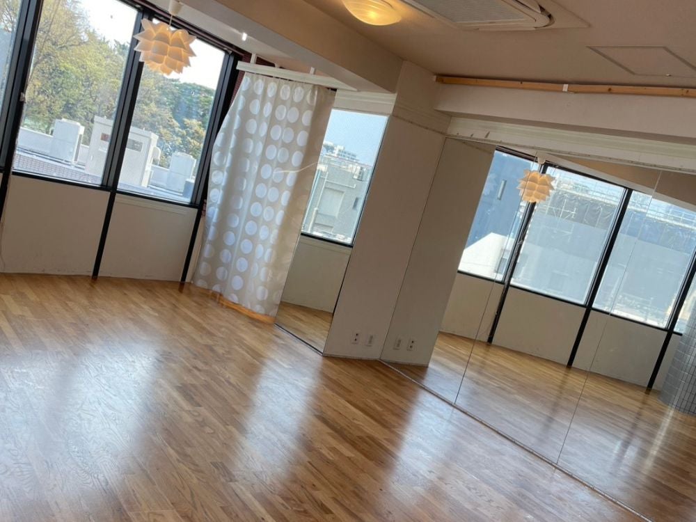 リディアダンスアカデミー用賀校_1枚目