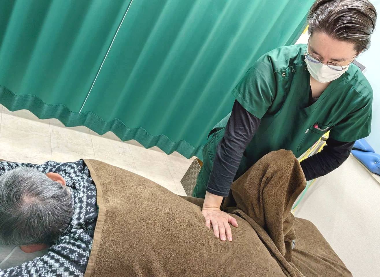 【明日＆週末の空き状況】8月末の再猛暑…ぎっくり腰・ぎっくり背中にご注意ください！の写真