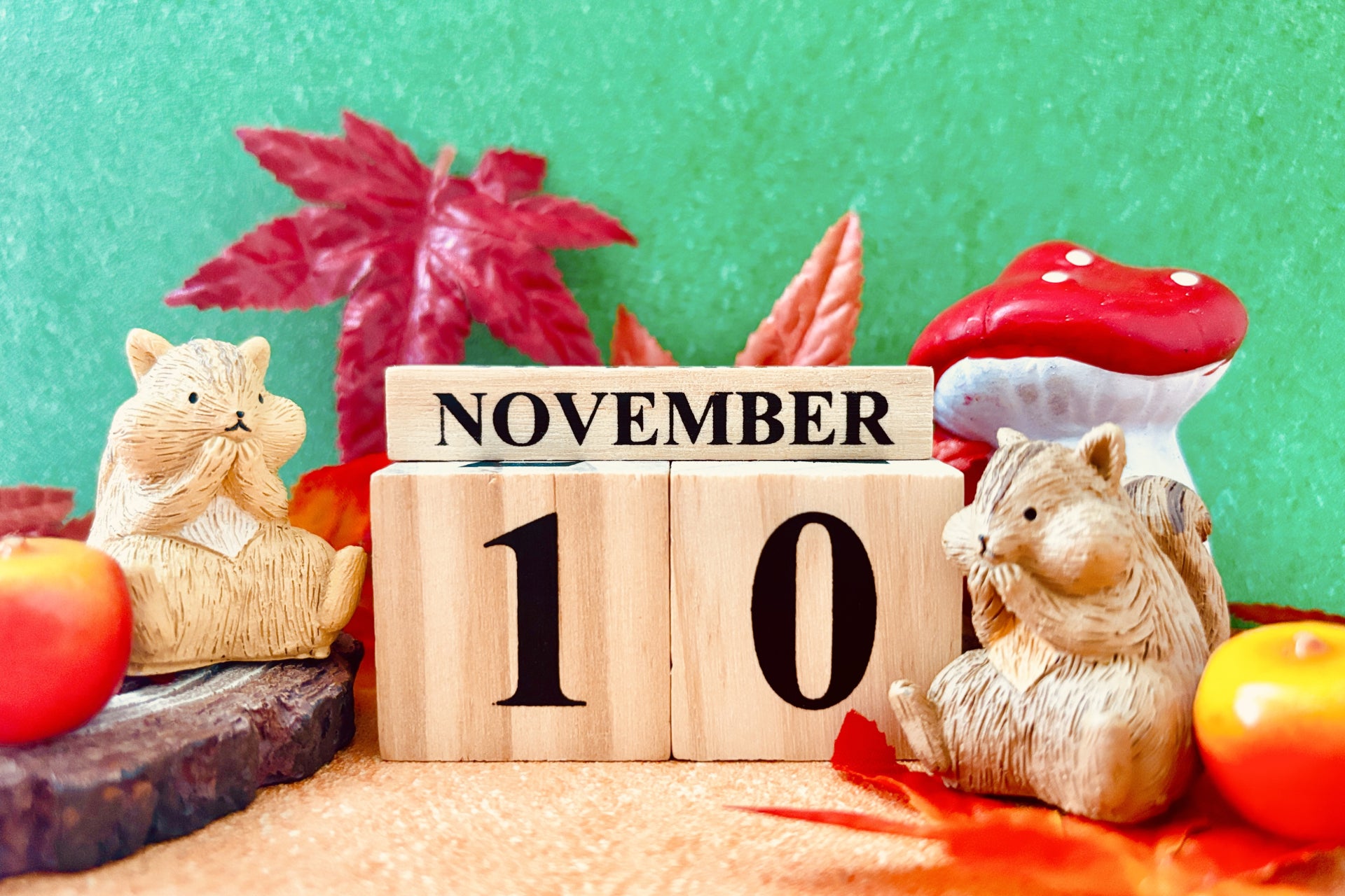 【10月の定休日】の写真